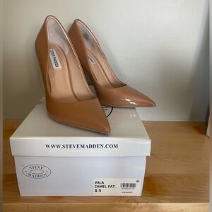 Steve Madden Vala Tan Patent Heels